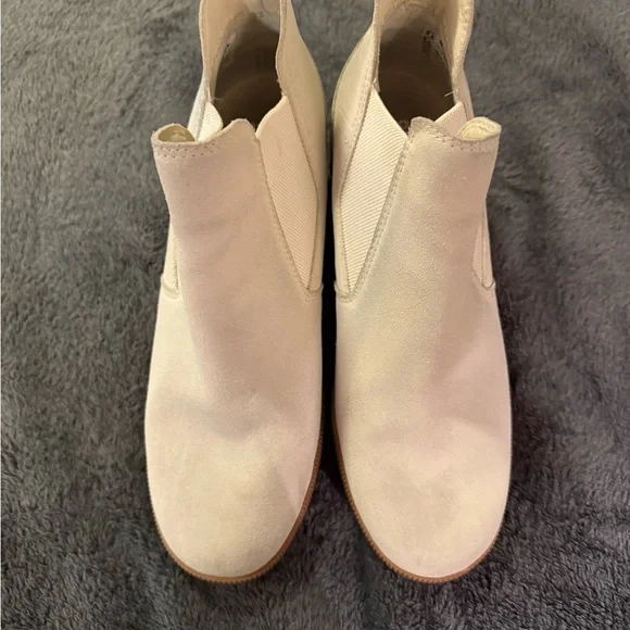 Sorel Cream Ankle Booties - Picture 5 of 7